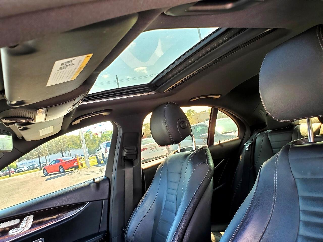 Mercedes-Benz E-Class E300 Luxury 4MATIC Sedan 2017