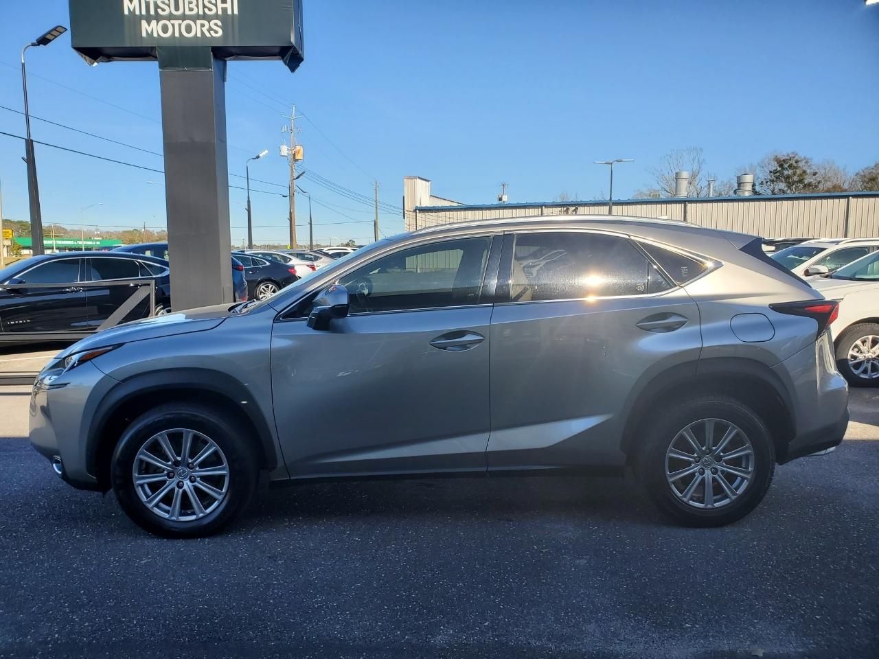 Lexus NX 200t FWD 2017