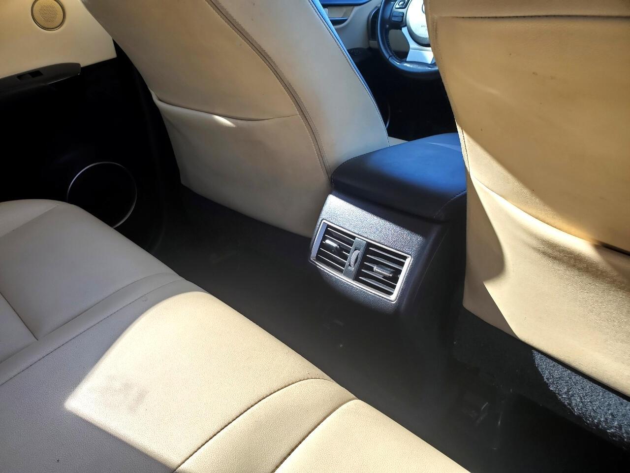 Lexus NX 200t FWD 2017