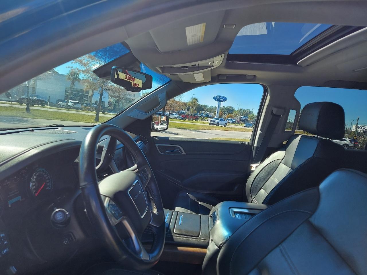 GMC Yukon Denali 4WD 2018