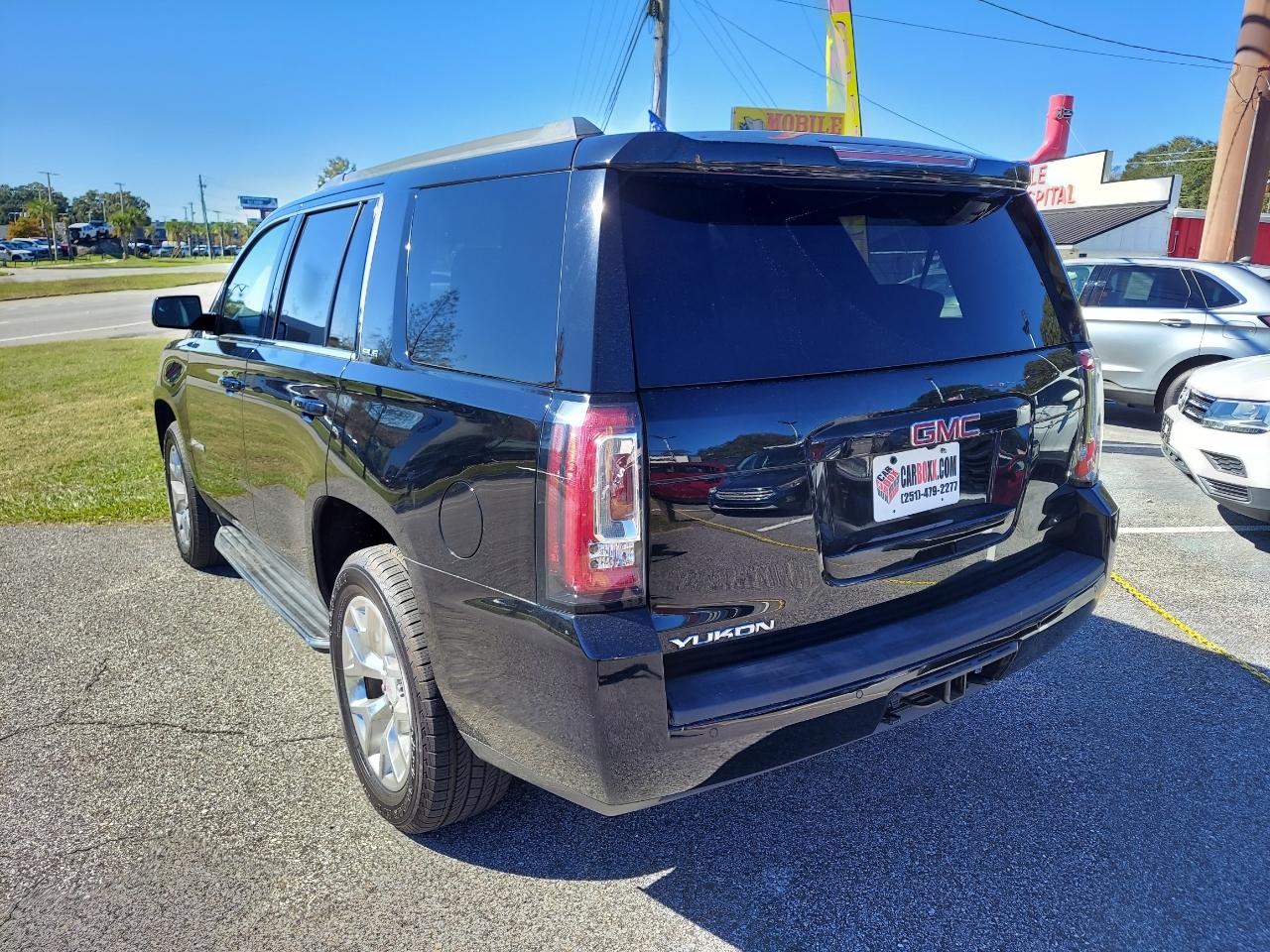 GMC Yukon SLE 4WD 2017