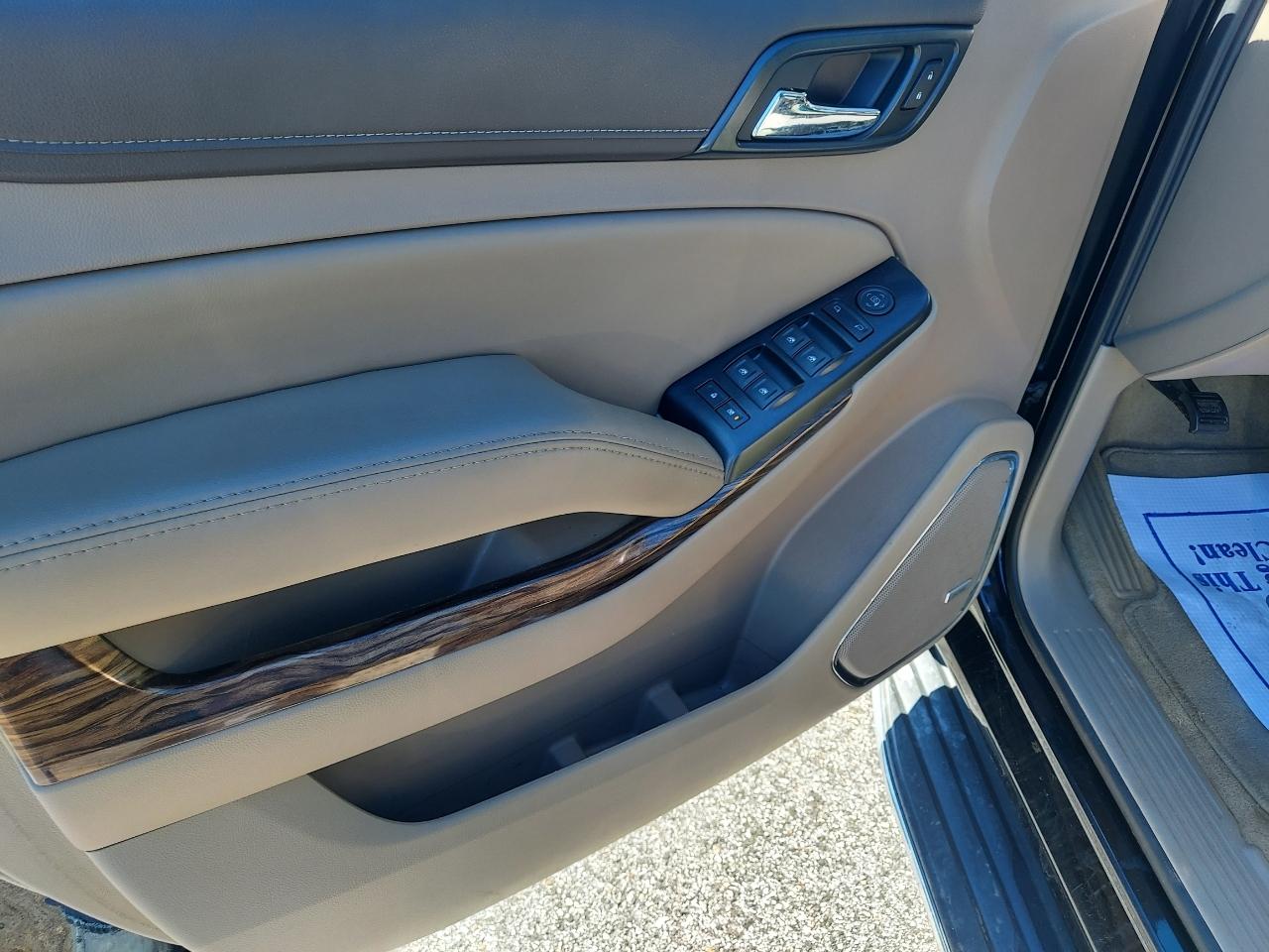 GMC Yukon SLE 4WD 2017