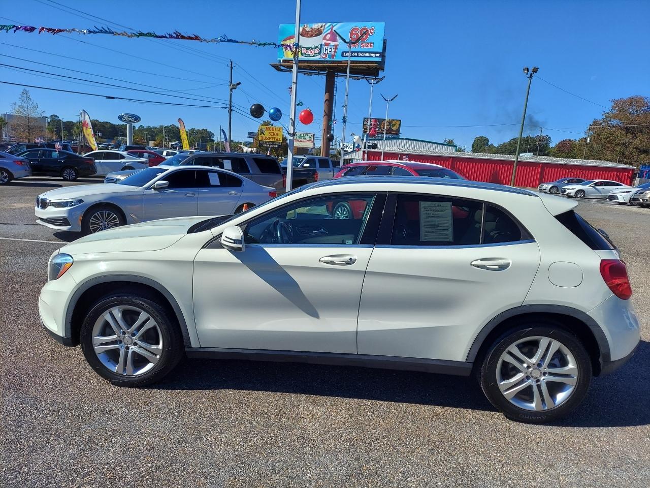 Mercedes-Benz GLA-Class GLA250 4MATIC 2015