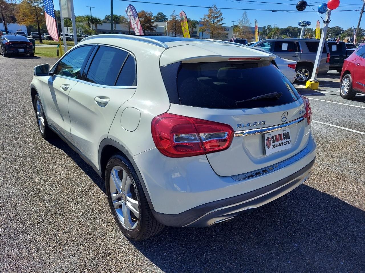 Mercedes-Benz GLA-Class GLA250 4MATIC 2015