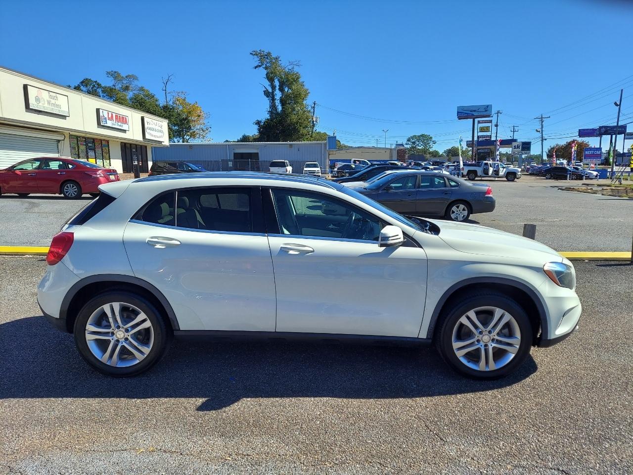 Mercedes-Benz GLA-Class GLA250 4MATIC 2015