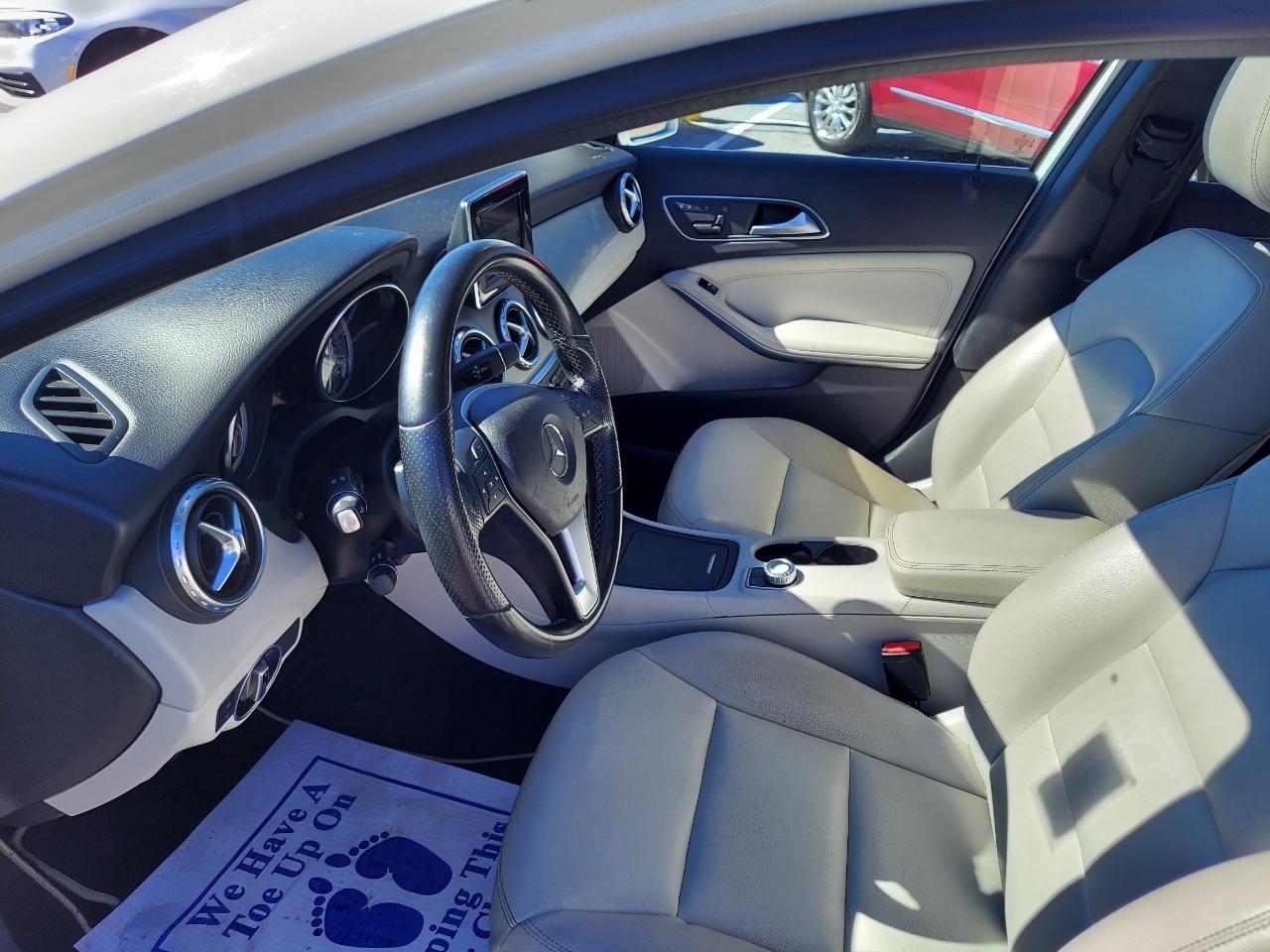 Mercedes-Benz GLA-Class GLA250 4MATIC 2015
