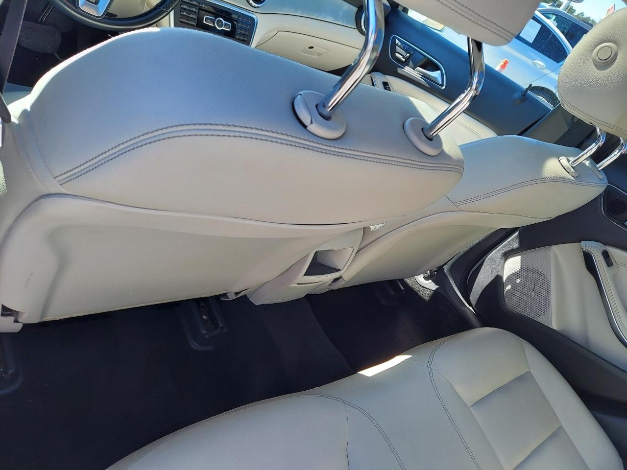 Mercedes-Benz GLA-Class GLA250 4MATIC 2015