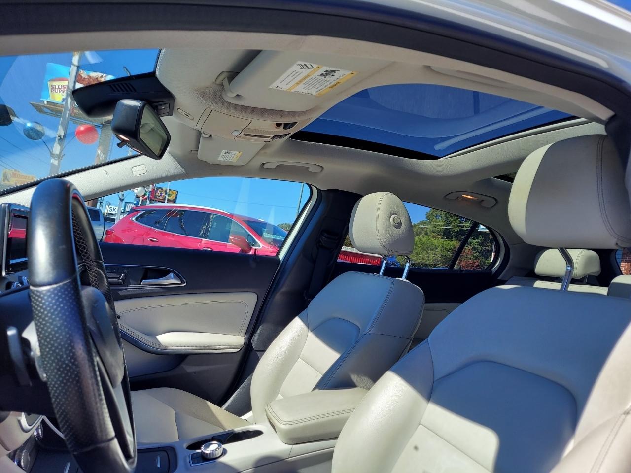 Mercedes-Benz GLA-Class GLA250 4MATIC 2015
