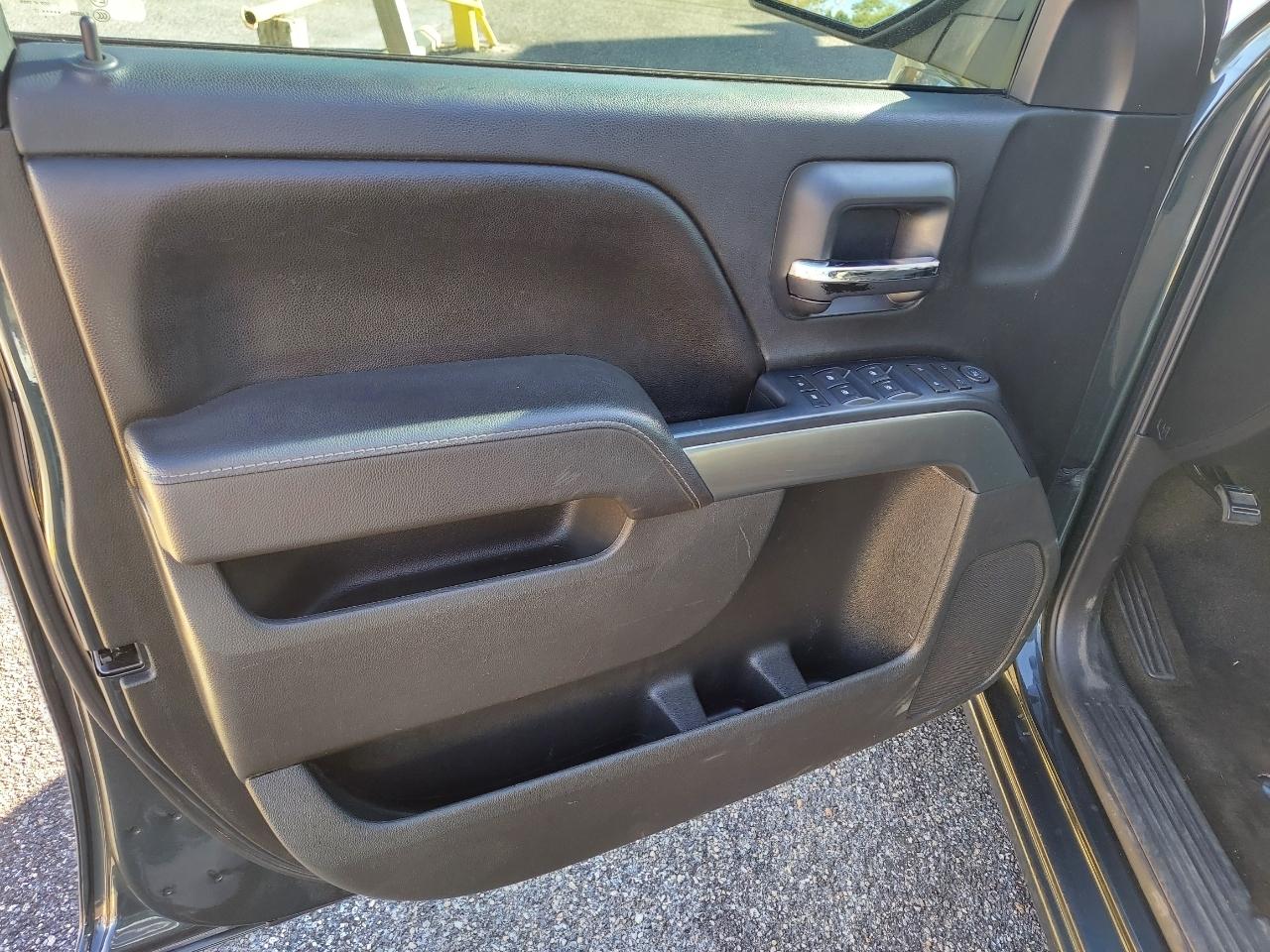 Chevrolet Silverado 1500 LT Crew Cab 2WD 2017