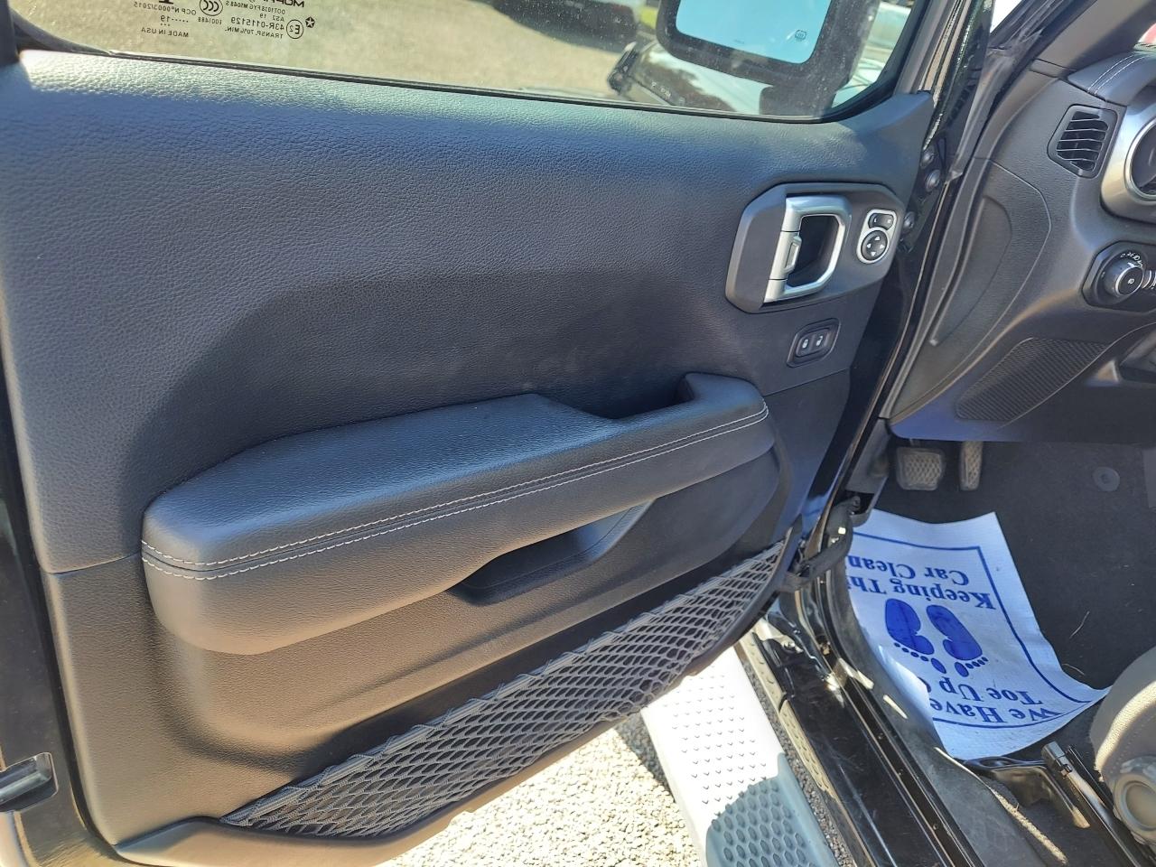 Jeep Wrangler Unlimited Sahara 2019
