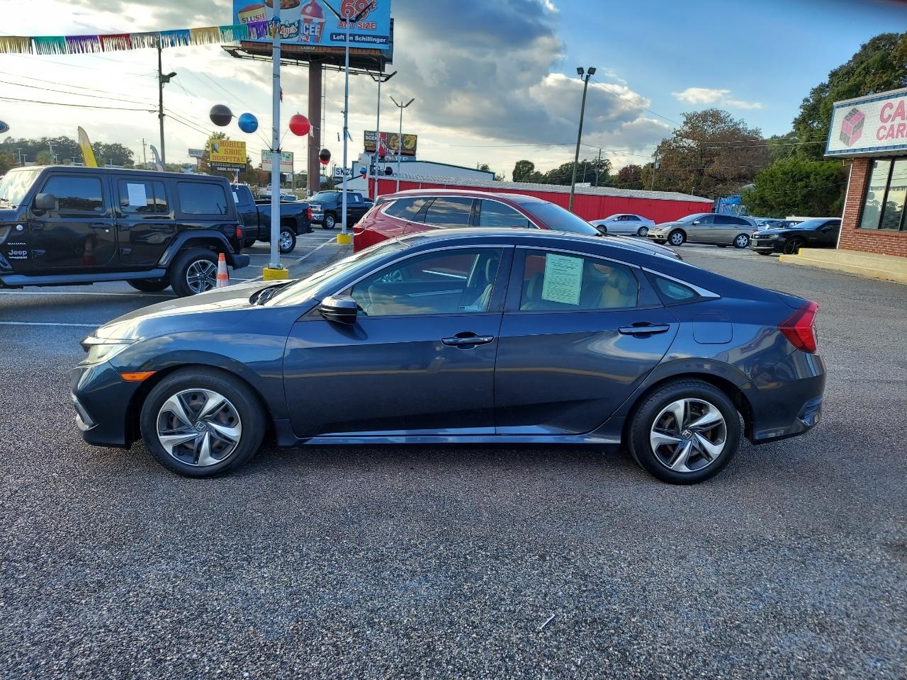 Honda Civic LX Honda Sensing Sedan CVT 2021