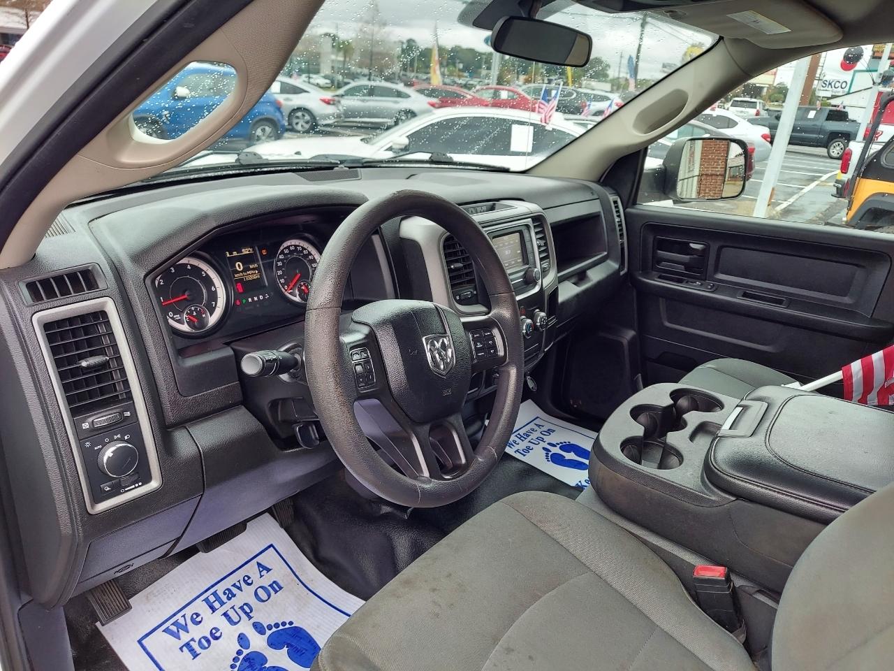 RAM 1500 Classic Tradesman Quad Cab 2WD 2021