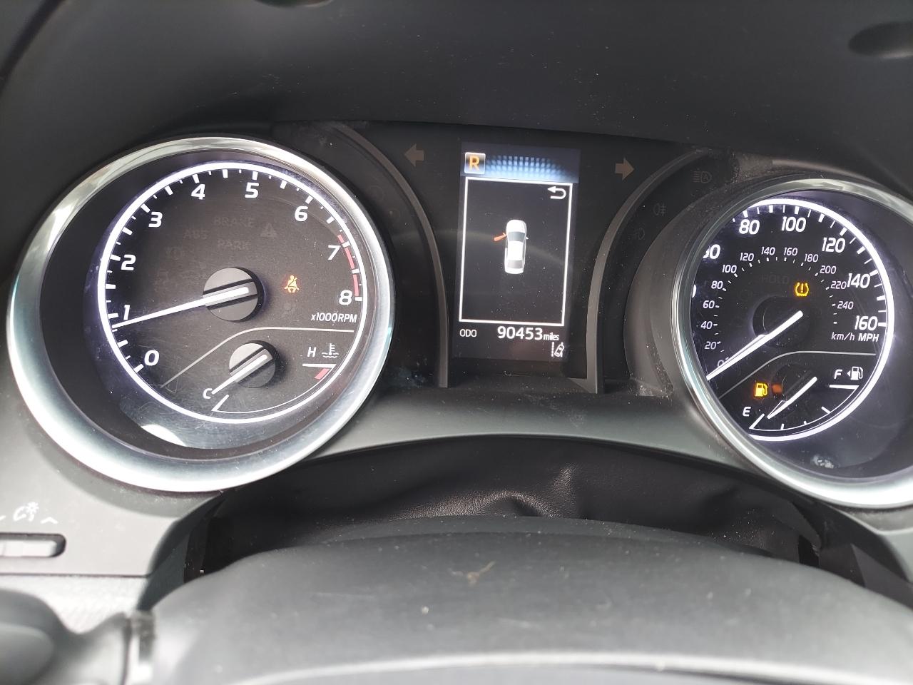 Toyota Camry SE 2020