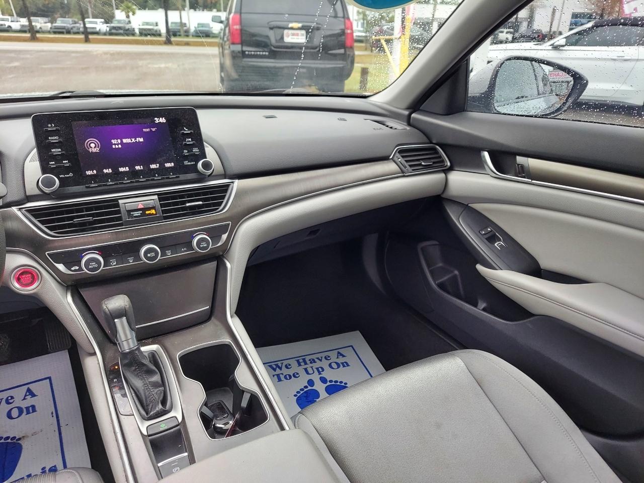 Honda Accord LX CVT 2019