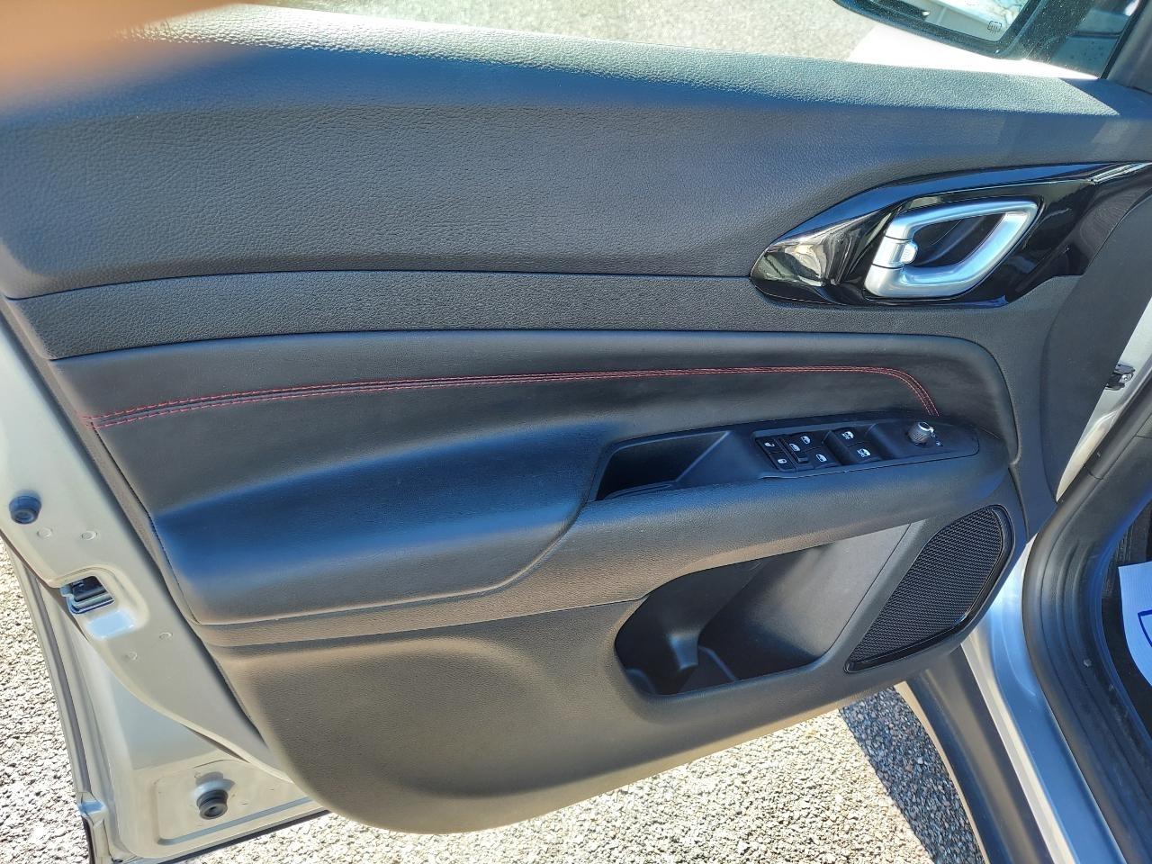 Jeep Compass Trailhawk 2023