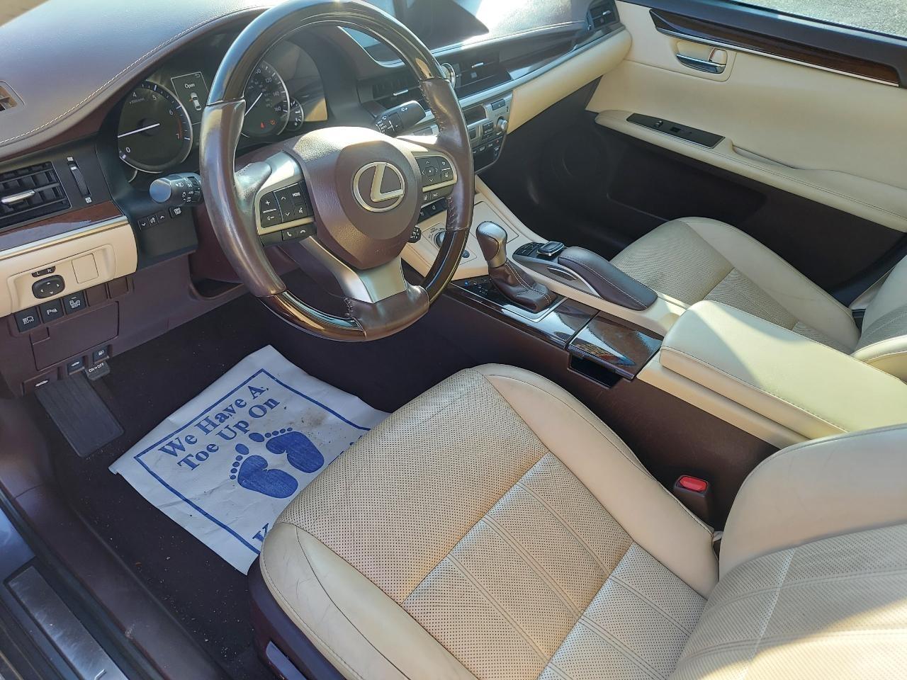 Lexus ES 350 Sedan 2018