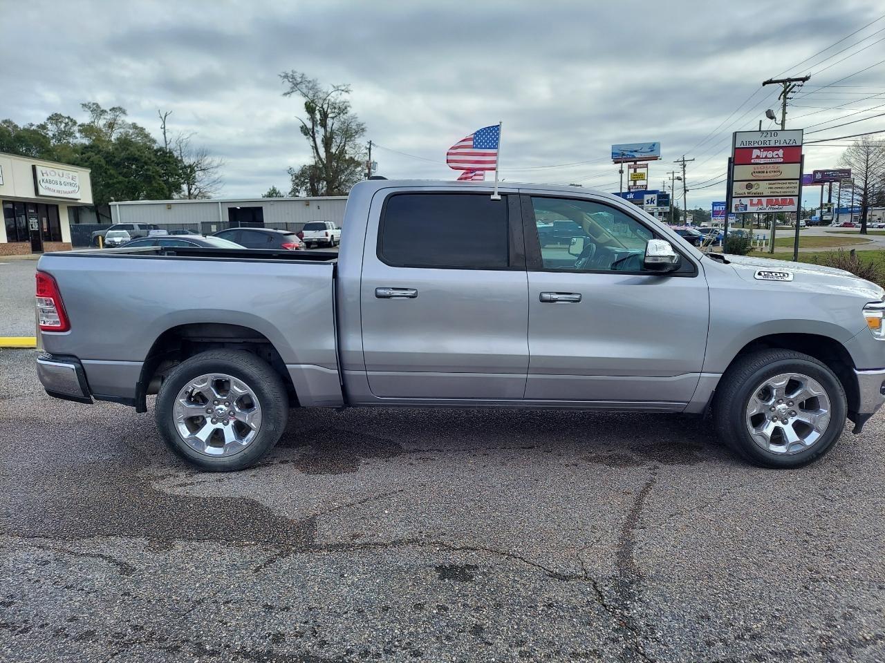 RAM 1500 Big Horn Crew Cab SWB 4WD 2020
