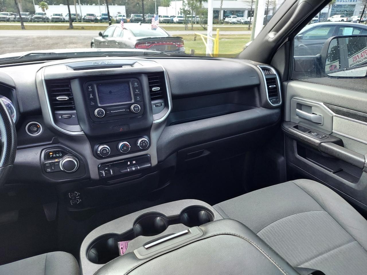 RAM 2500 Tradesman Crew Cab SWB 4WD 2021