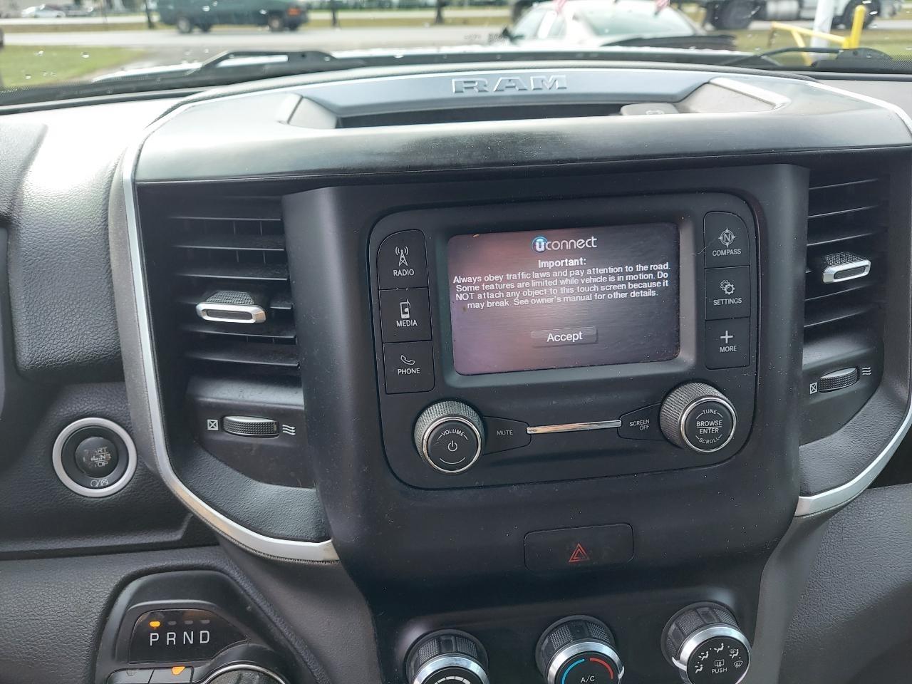 RAM 2500 Tradesman Crew Cab SWB 4WD 2021