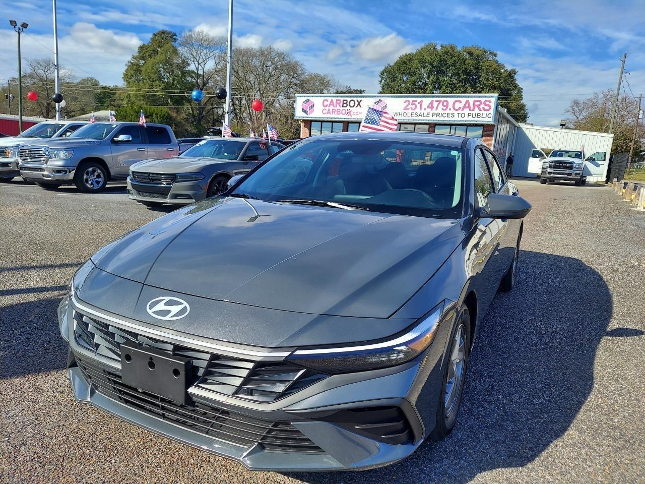 Hyundai Elantra SE 2025