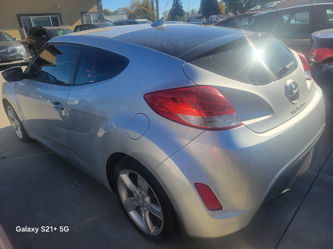 Hyundai Veloster Base 2013 Hyundai Veloster Base 2013