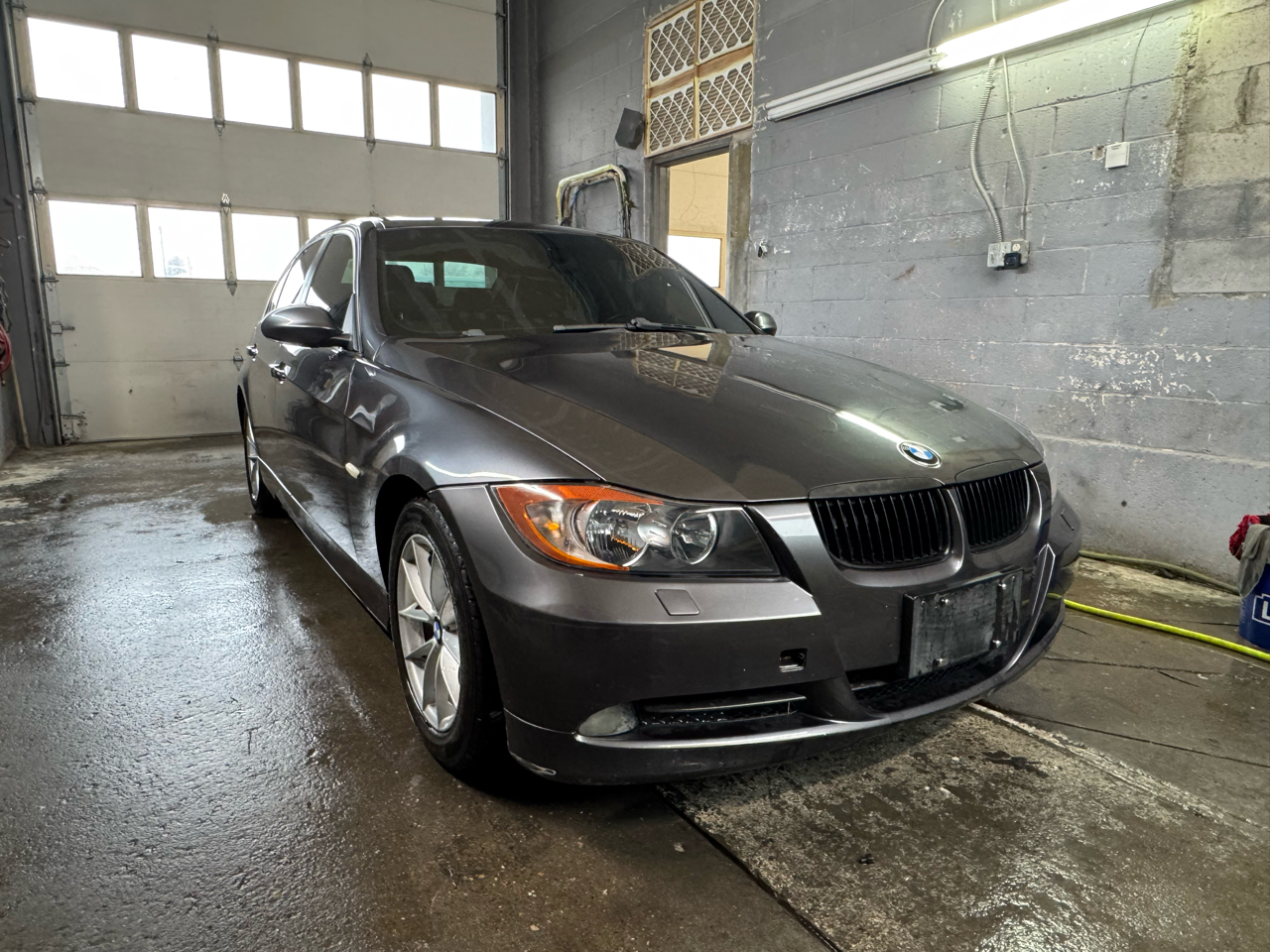 BMW 3-Series 328xi 2007