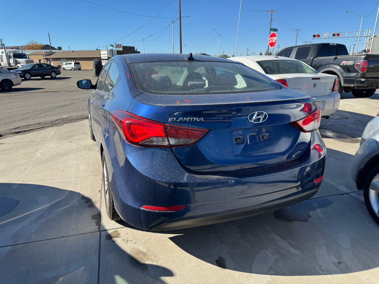 Hyundai Elantra SE 6AT 2016 Hyundai Elantra SE 6AT 2016