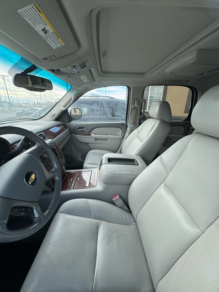 Chevrolet Tahoe LTZ 4WD 2011