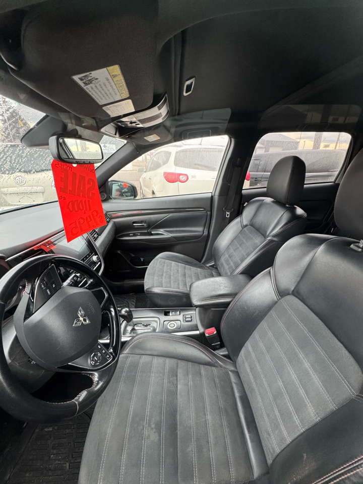 Mitsubishi Outlander SEL AWD 2020