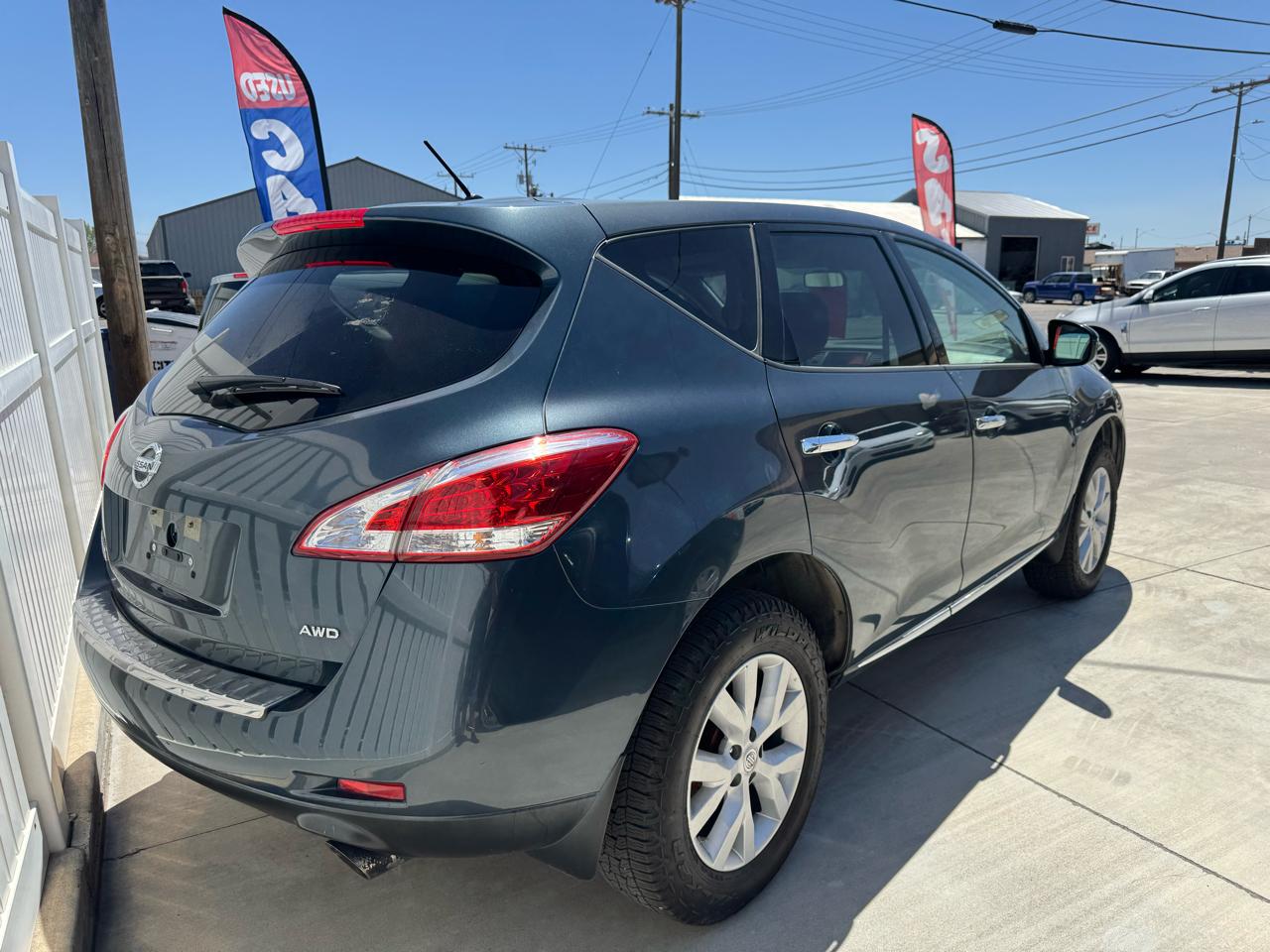 Nissan Murano S AWD 2011