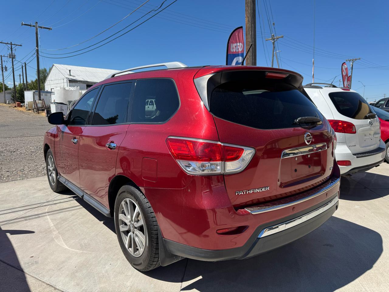 Nissan Pathfinder SV 2WD 2015
