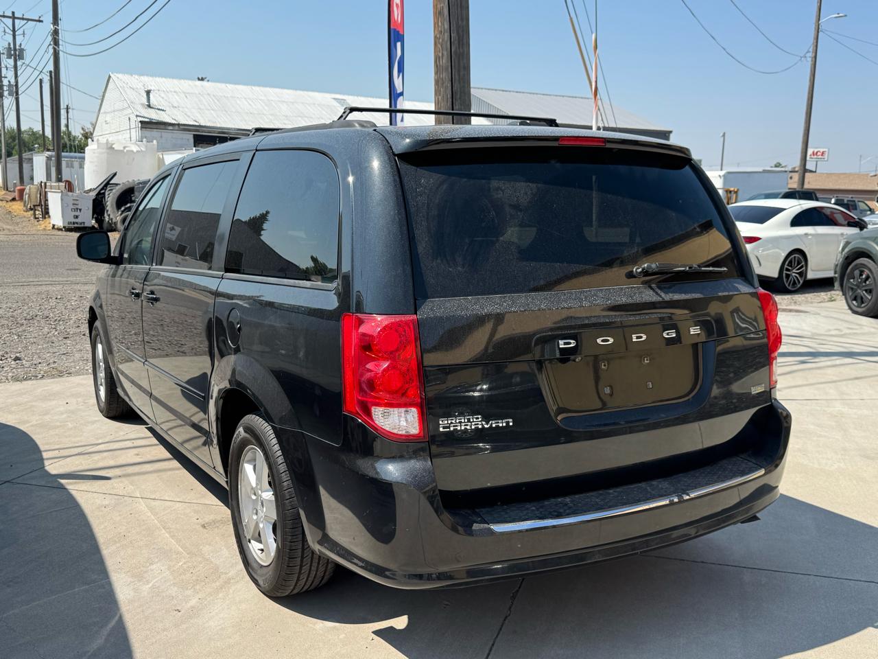 Dodge Grand Caravan SXT 2012