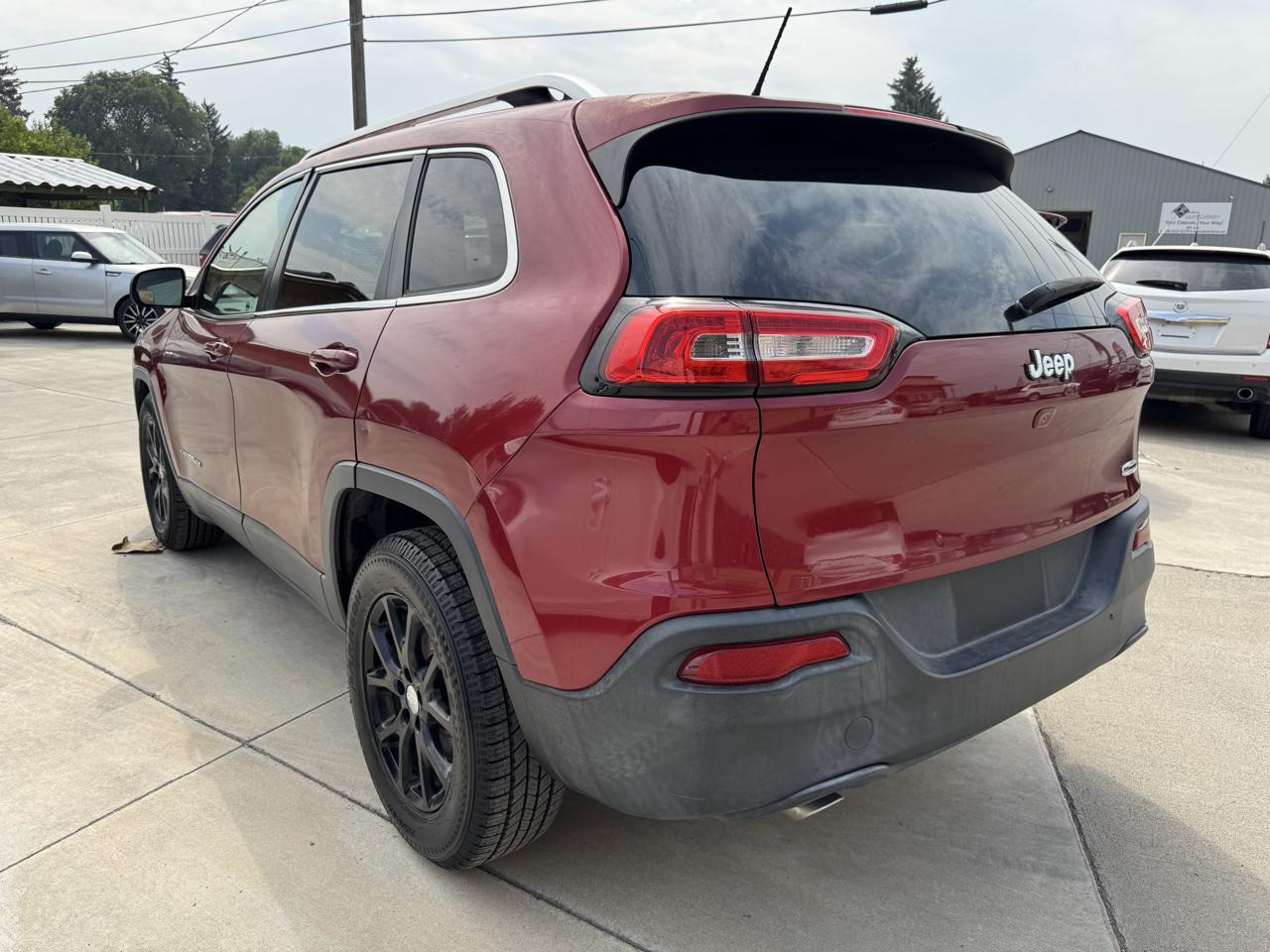 Jeep Cherokee Latitude FWD 2015