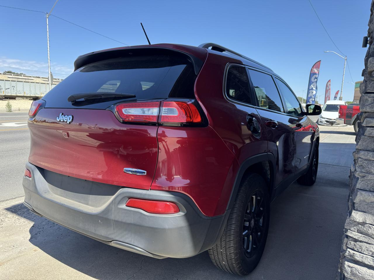 Jeep Cherokee Latitude FWD 2015