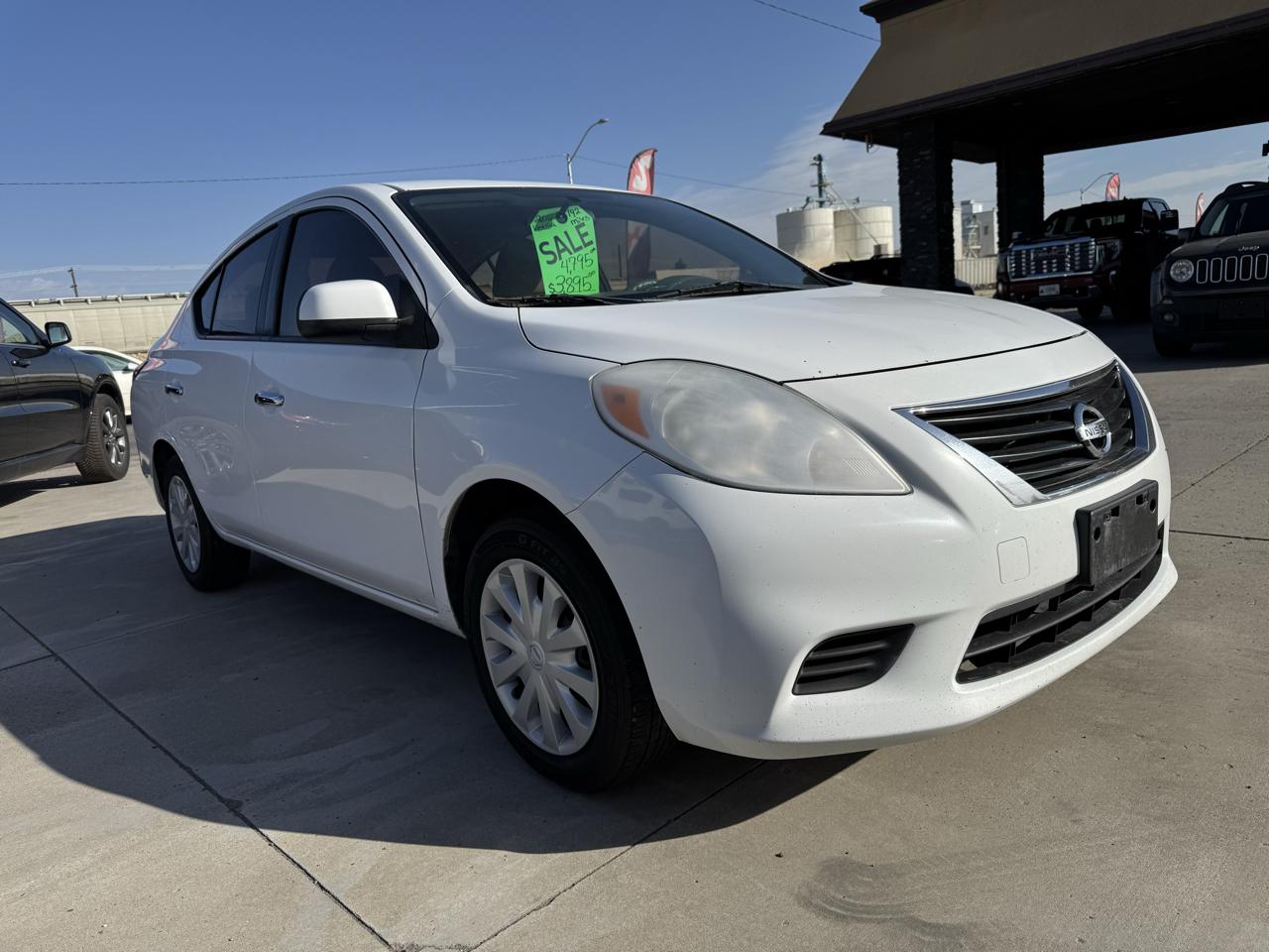 Nissan Versa 1.6 S Sedan 2012
