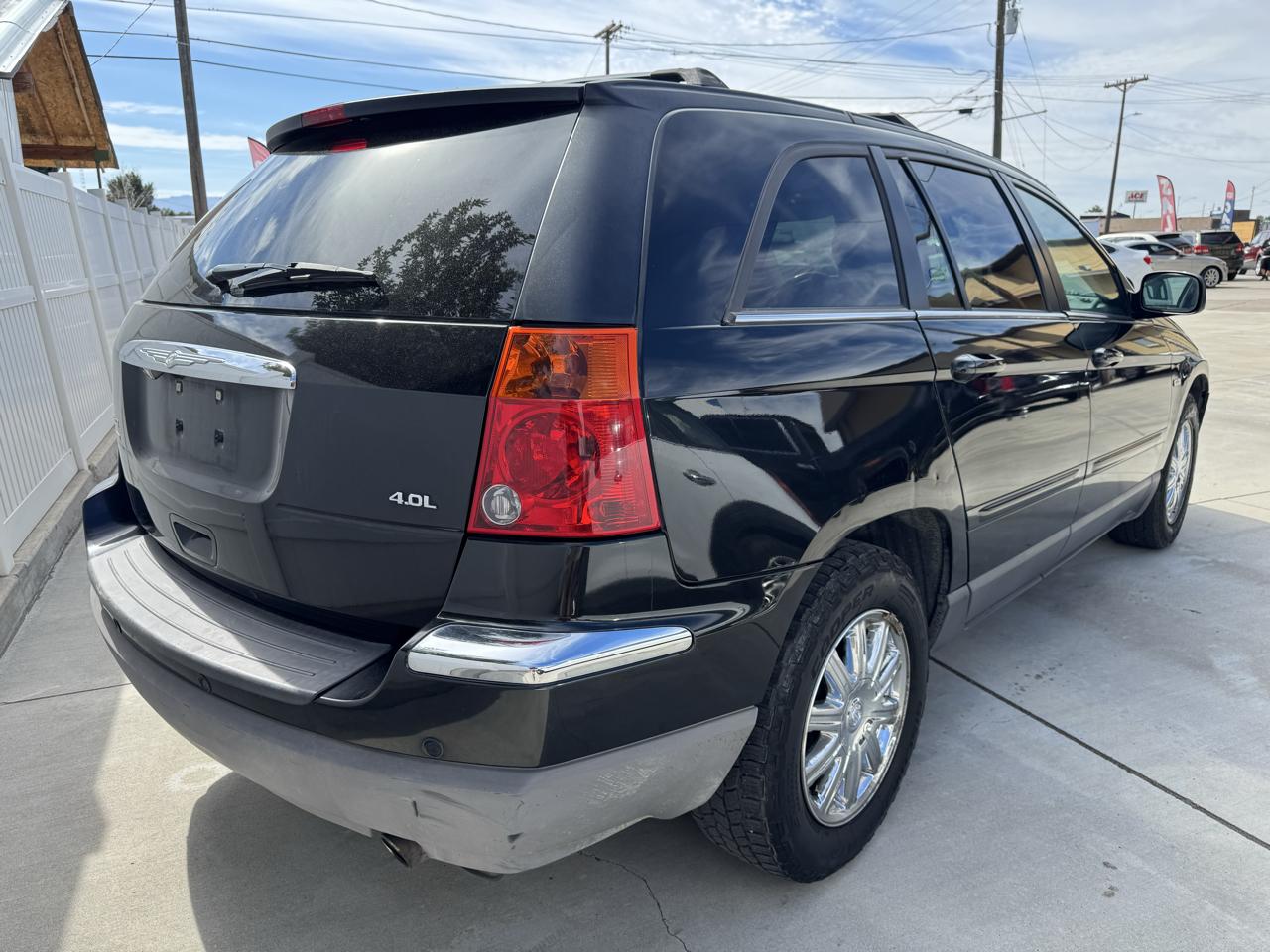 Chrysler Pacifica Touring FWD 2007