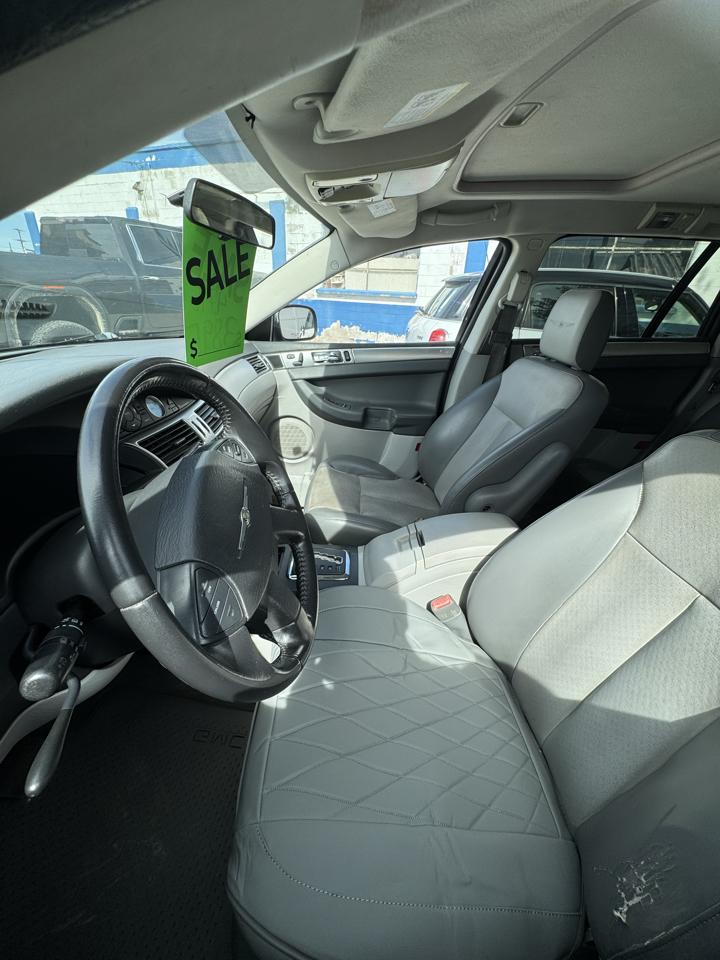 Chrysler Pacifica Touring FWD 2007
