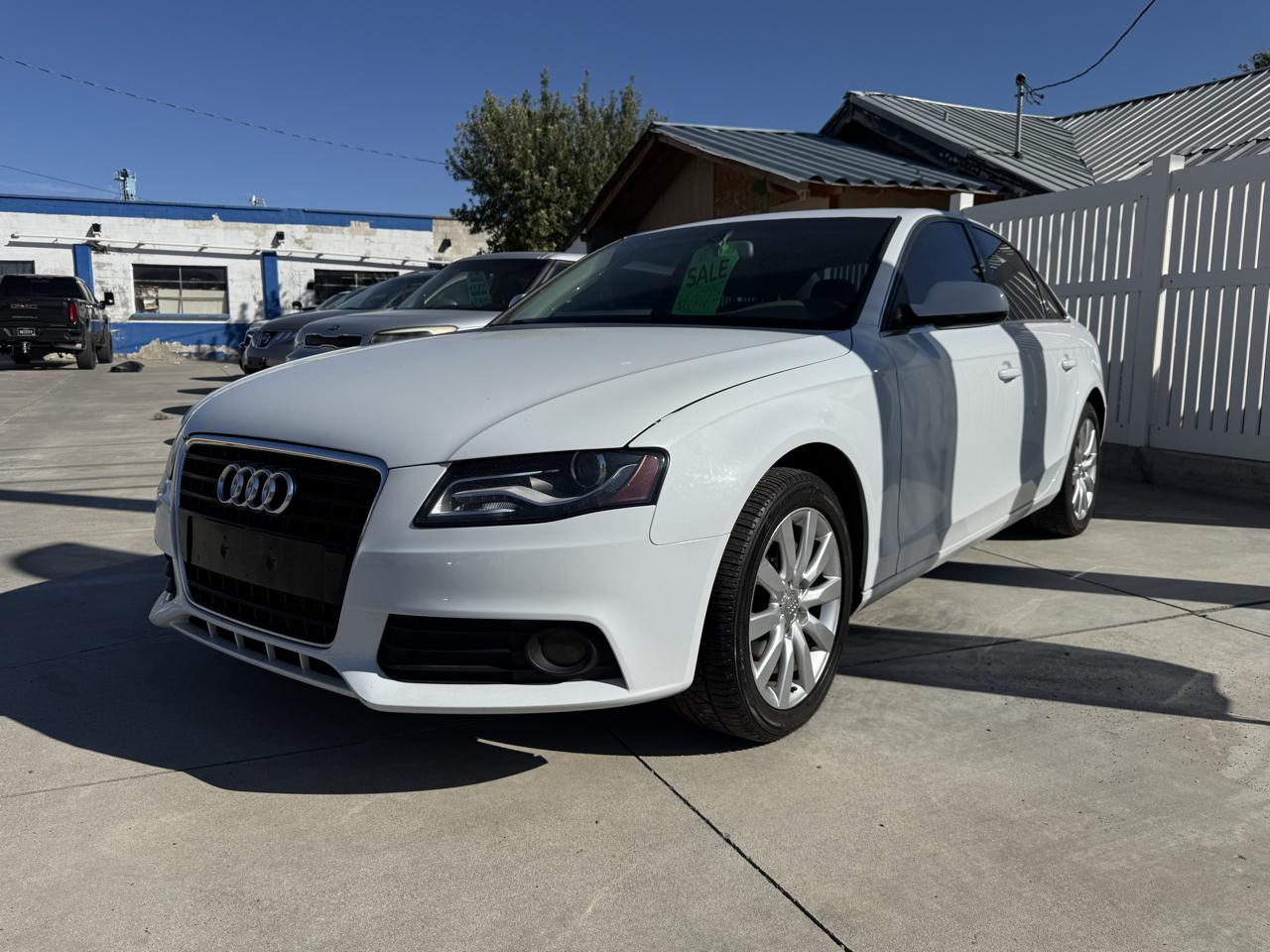 Audi A4 2.0T Sedan quattro Tiptronic 2012