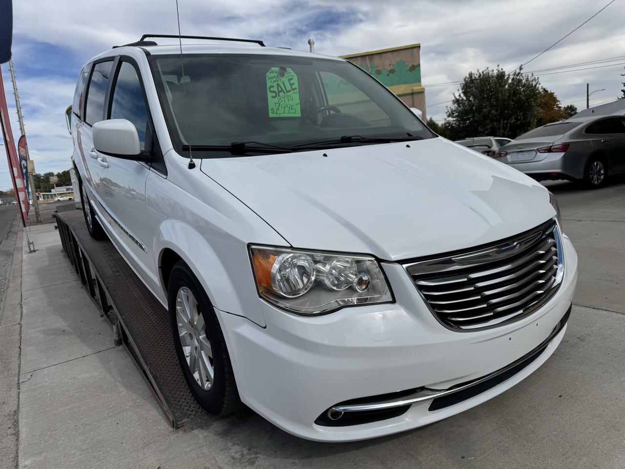 Chrysler Town & Country Touring 2016