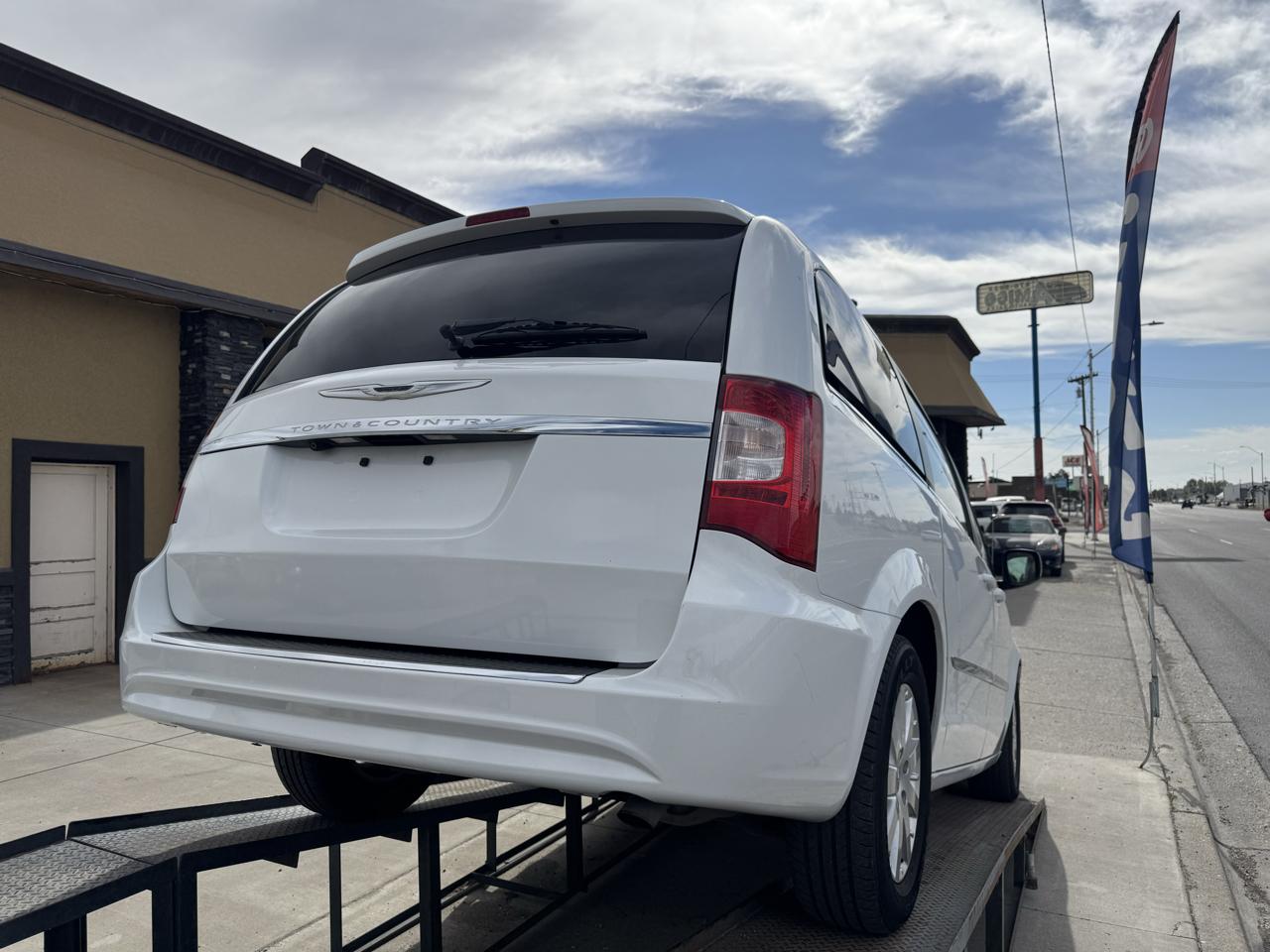 Chrysler Town & Country Touring 2016