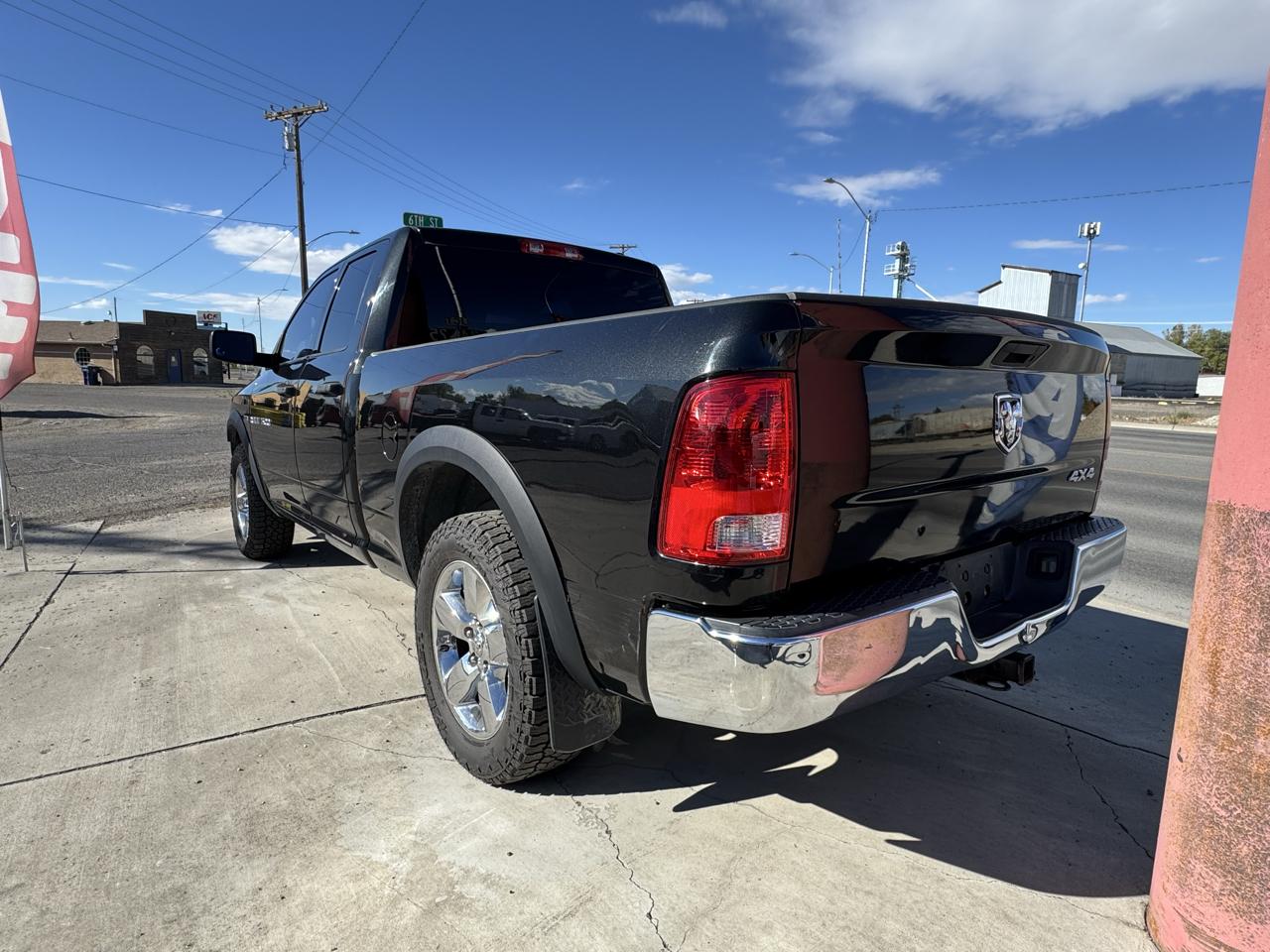 RAM 1500 SLT Quad Cab 4WD 2011