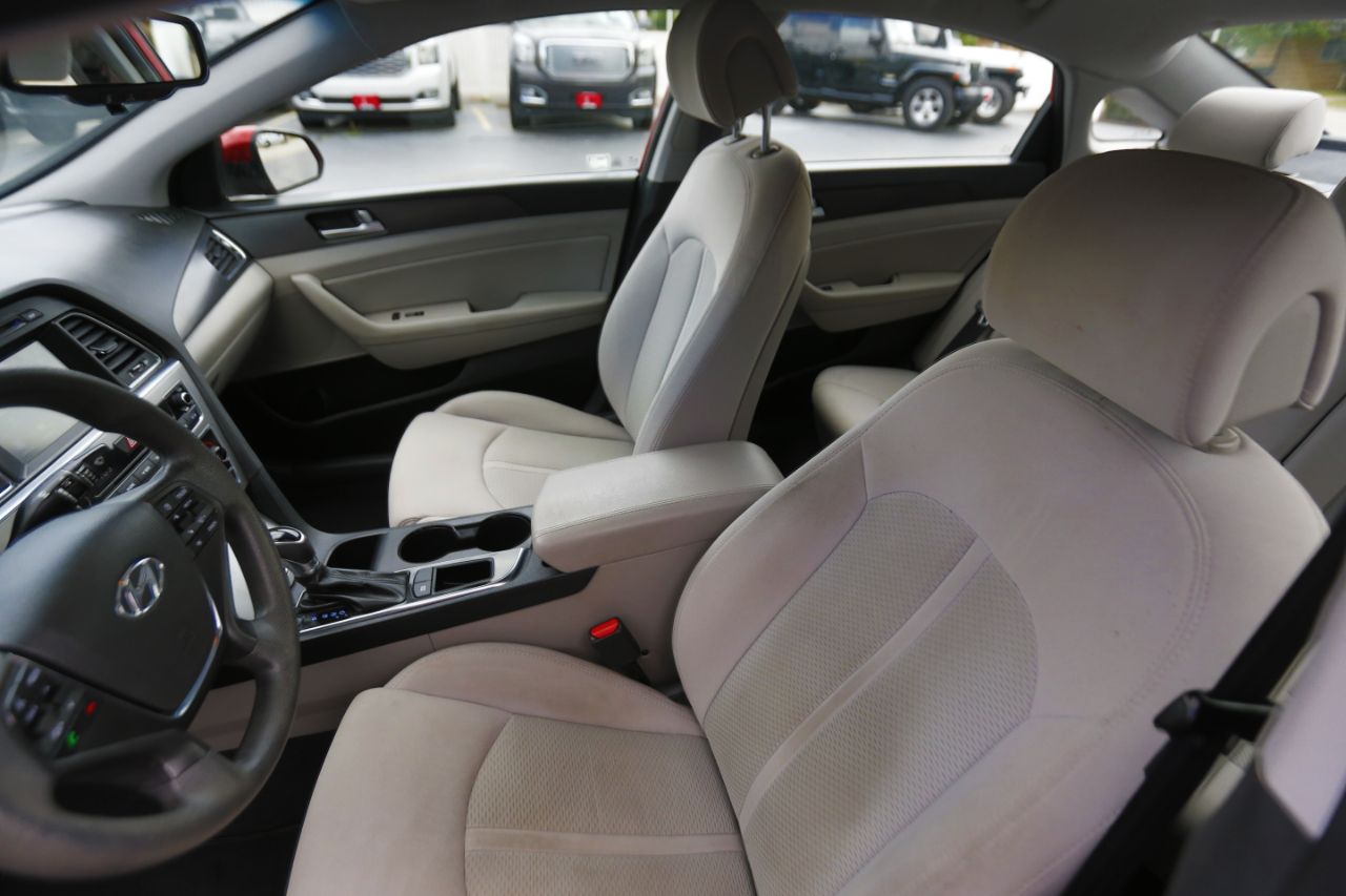 2017 Hyundai Sonata Sport photo 3