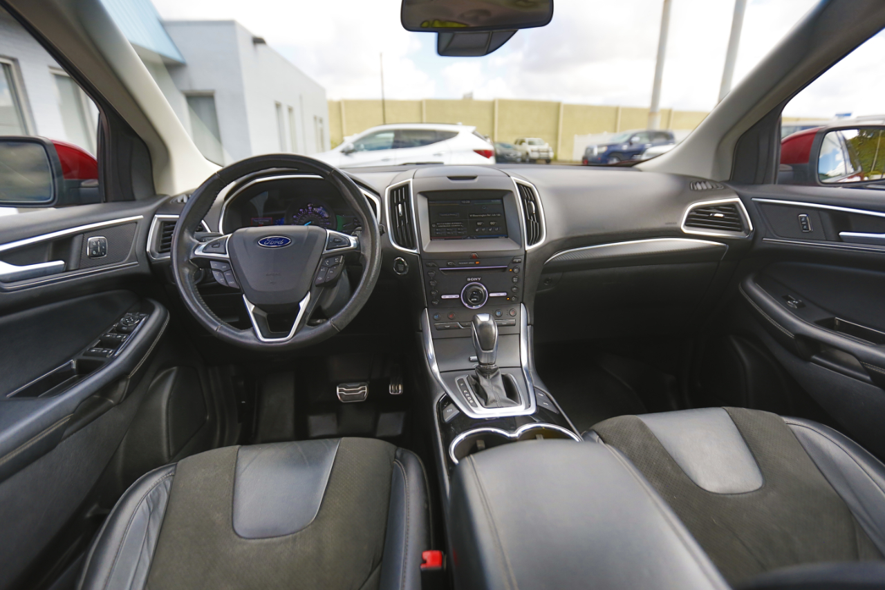 2015 Ford Edge Sport photo 10