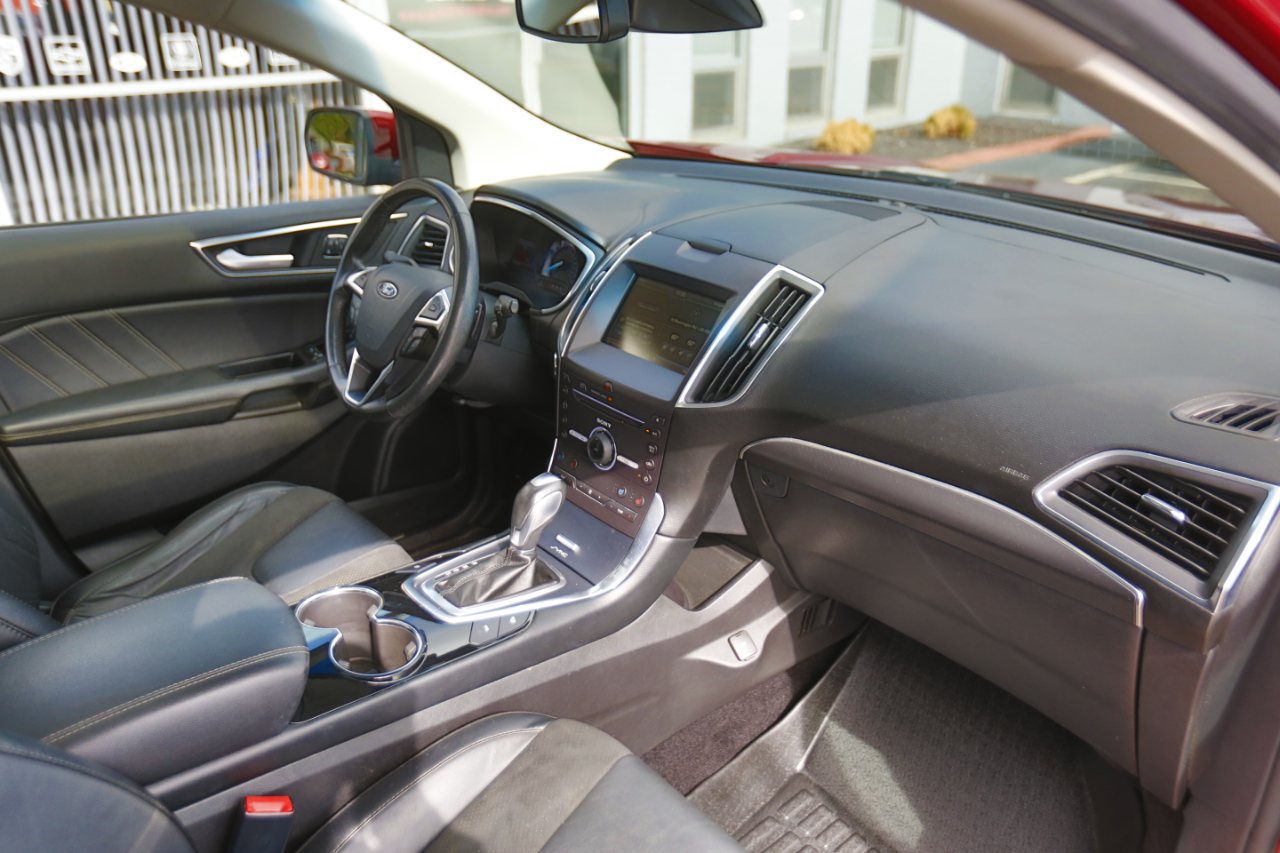 2015 Ford Edge Sport photo 19