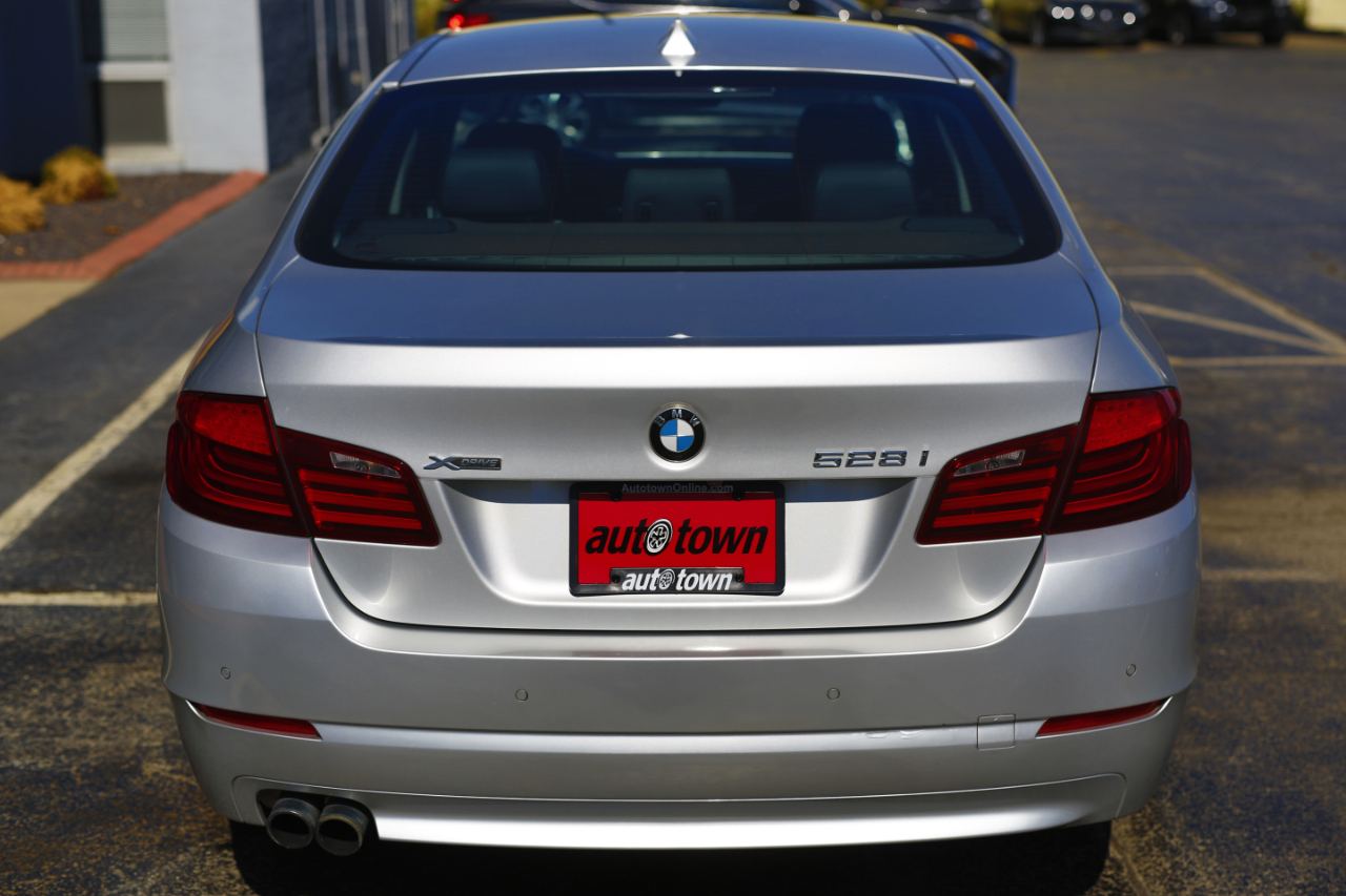 2013 Bmw 528xi 5-Series photo 13