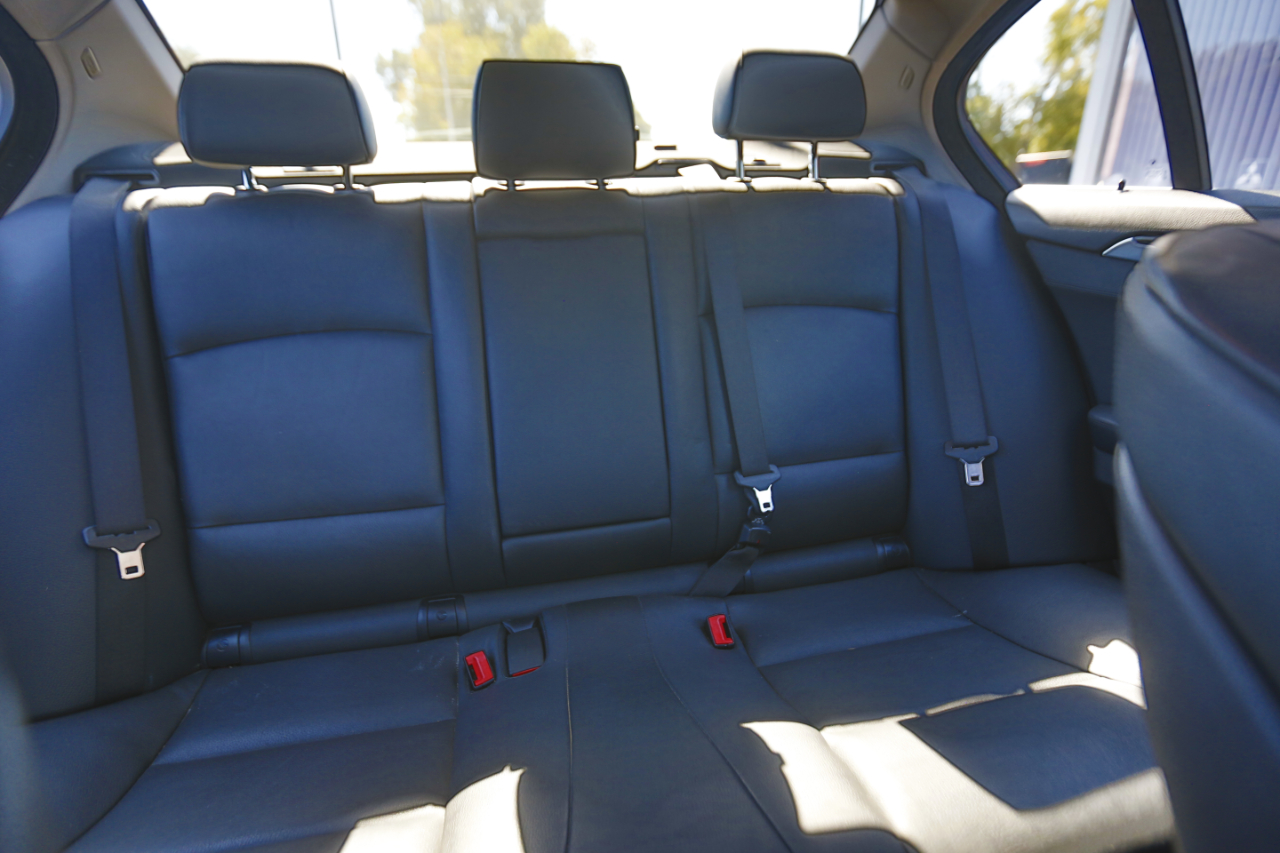 2013 Bmw 528xi 5-Series photo 11