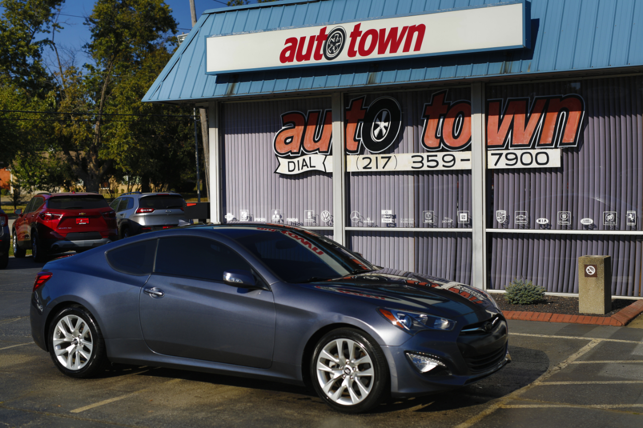 2016 Hyundai Genesis Coupe Base photo 15