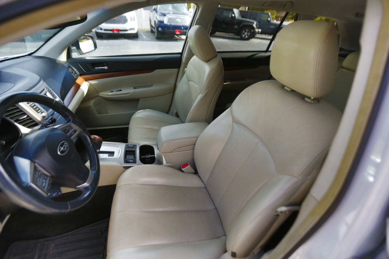 Subaru Outback 4dr Wgn H4 Auto 2.5i Limited 2014 Subaru Outback 4dr Wgn H4 Auto 2.5i Limited 2014