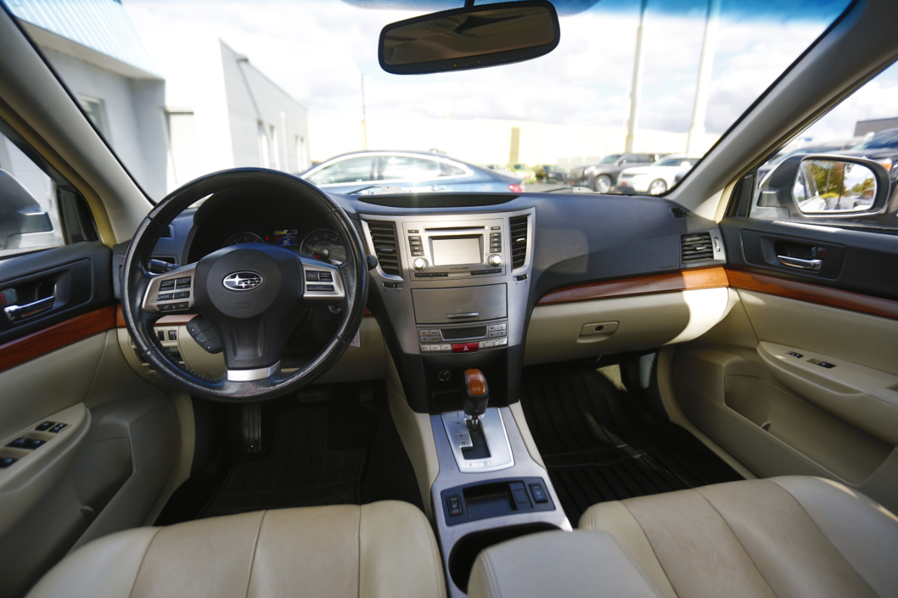 Subaru Outback 4dr Wgn H4 Auto 2.5i Limited 2014 Subaru Outback 4dr Wgn H4 Auto 2.5i Limited 2014