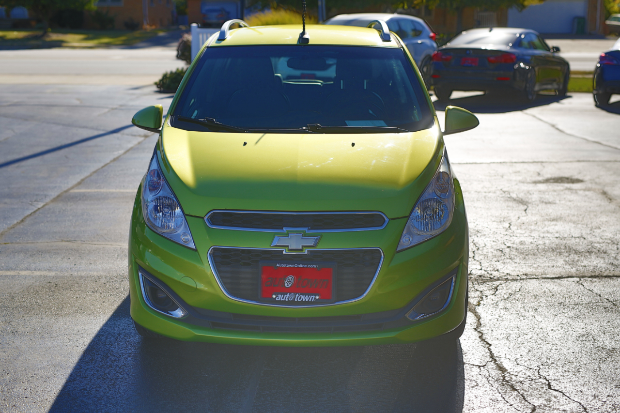 Chevrolet Spark 5dr HB Auto LT w/2LT 2013 Chevrolet Spark 5dr HB Auto LT w/2LT 2013